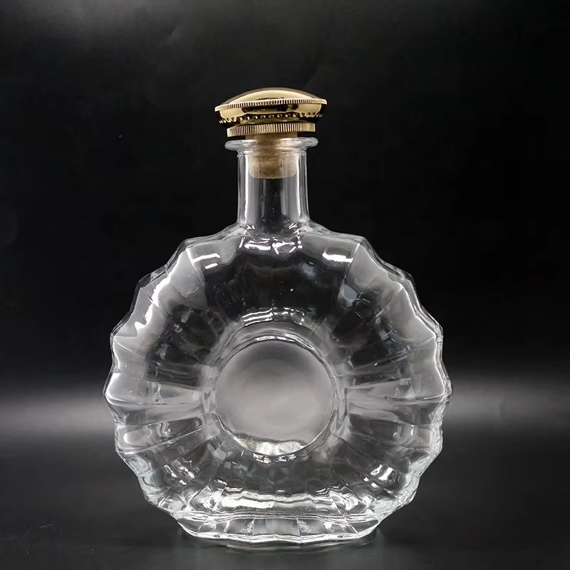 Flat Crystal Alcoholic Beverage Glass Bottle Spirit Vodka Whiskey Gin 700ml 750ml With Lid